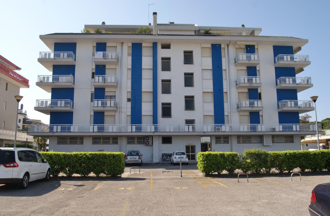 Marcello-piazza Torino-lido Di Apartment